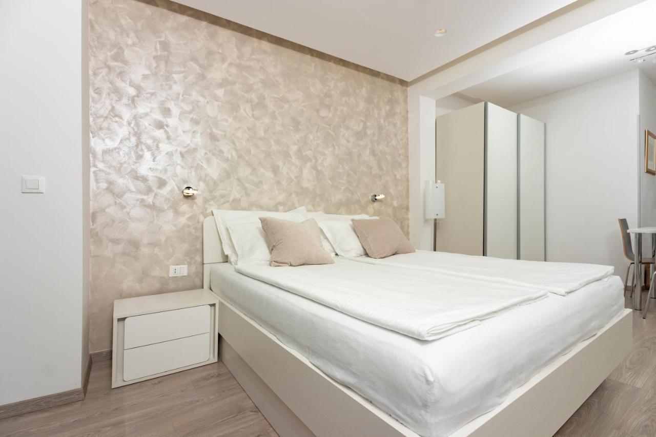 Apartments Lovret Flowers Split Exterior foto